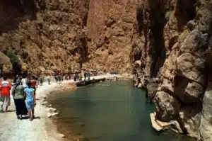 travel tour -casablanca tour -trips-travel-morocco tours-casablanca to the desert via fes