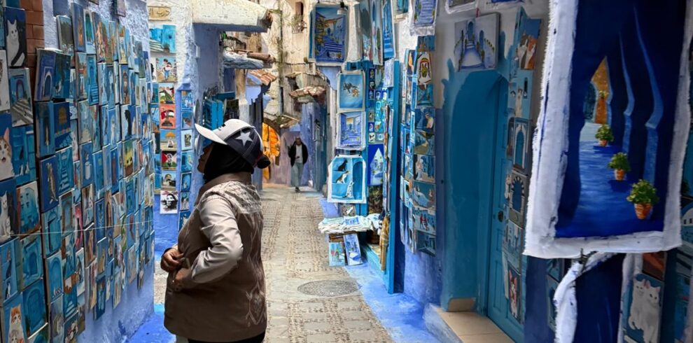 Marrakech Imperial City Tour 7 Day,The iconic blue-washed streets and alleys of Chefchaouen, Morocco